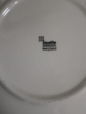 14 stk. STEELITE tallerkener og fletkurv