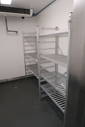 2 stk. fødevarereoler