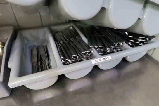 Div. Bestik samt kasser til bestik