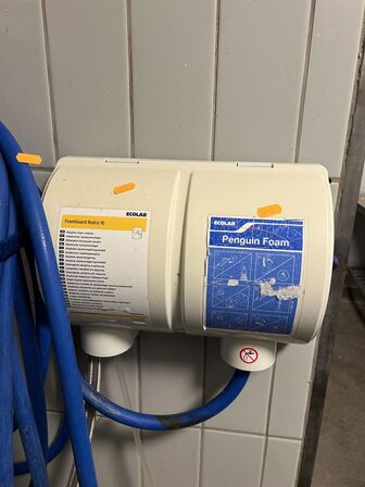 Slanger og kemistation