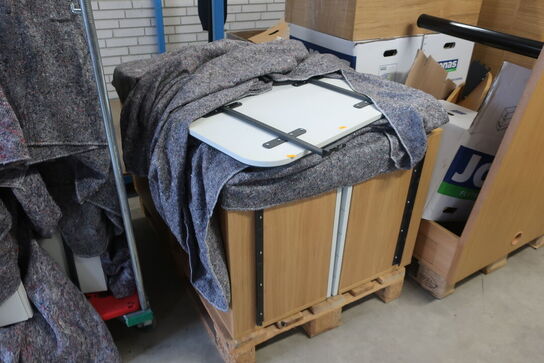 Reolsystemer og butiksinventar fra hel butik