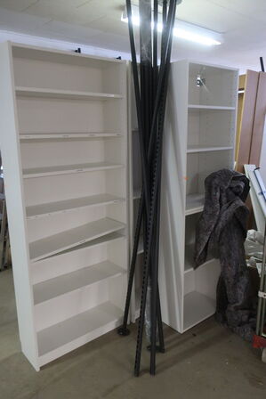 Reolsystemer og butiksinventar fra hel butik