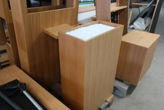 Reolsystemer og butiksinventar fra hel butik