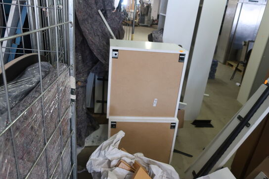 Reolsystemer og butiksinventar fra hel butik