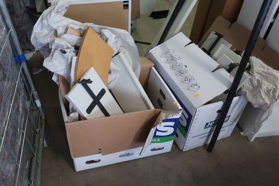 Reolsystemer og butiksinventar fra hel butik