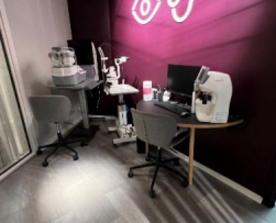 Reolsystemer og butiksinventar fra hel butik