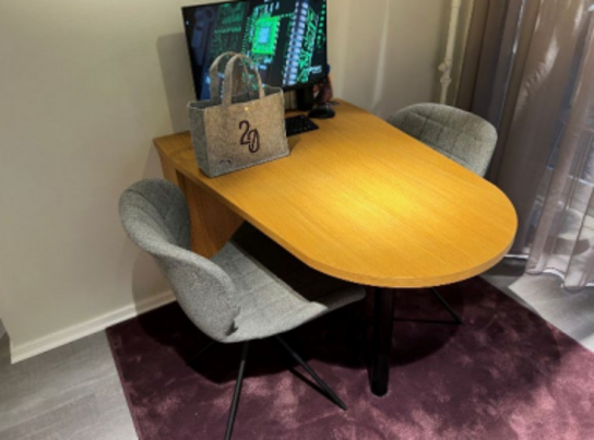 Reolsystemer og butiksinventar fra hel butik