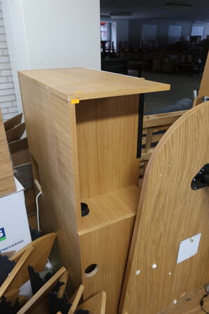 Reolsystemer og butiksinventar fra hel butik