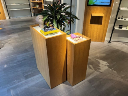 Reolsystemer og butiksinventar fra hel butik