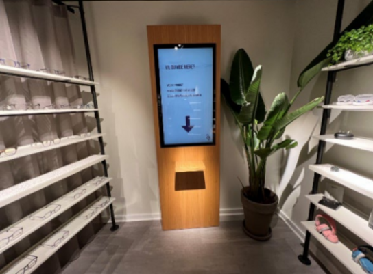 Reolsystemer og butiksinventar fra hel butik