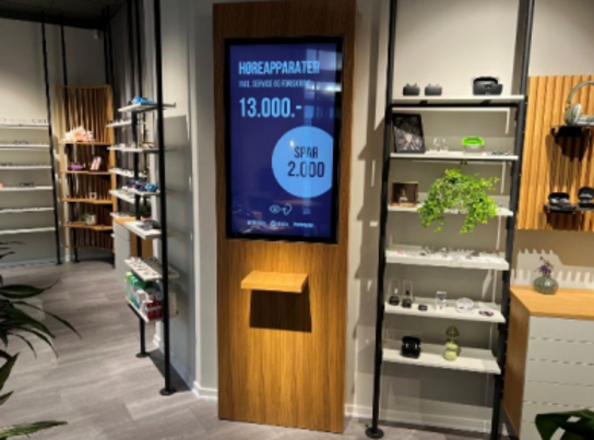 Reolsystemer og butiksinventar fra hel butik