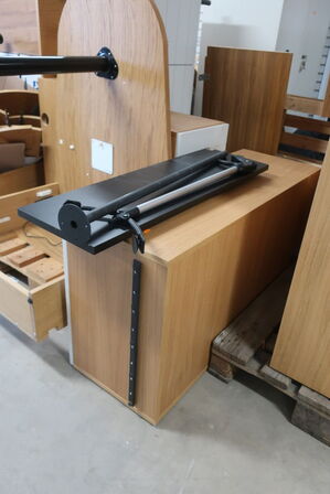 Reolsystemer og butiksinventar fra hel butik