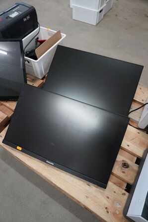 2 stk. 24" Monitors PHILIPS 242B1