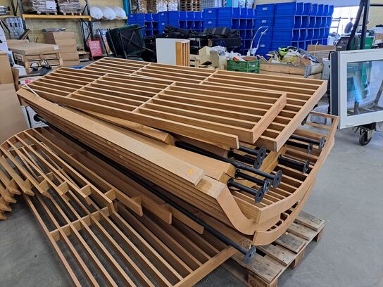 Diverse lamel-vægge i egefinér