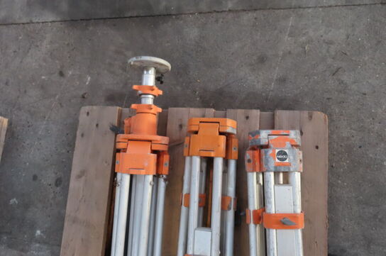 3 stk. Stativer til nivilleringsapparat