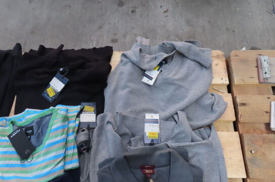 Palle med diverse tøj