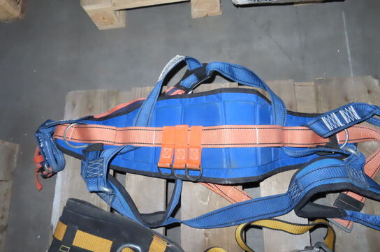 Palle med diverse faldsikringer