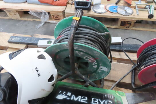 Parti kabeltromler, topnøglesæt, m.v.