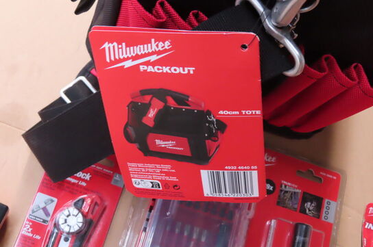 Palle med Værktøjskasser, bor, m.v.