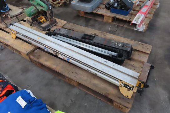 2 stk. Arbejdsbukke & DeWalt bord