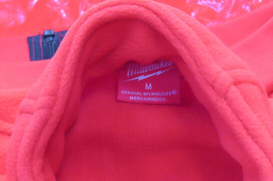 Palle med diverse MILWAUKEE udstyr