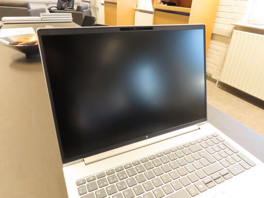 Bærbar HP ELITEBOOK 6 G1I 16