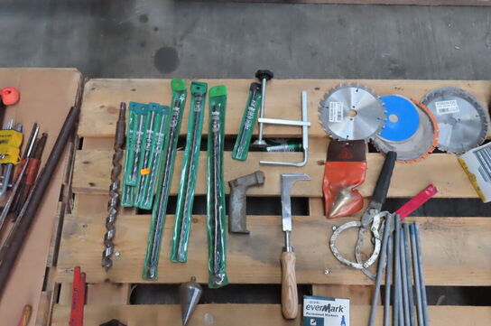 Palle med diverse håndværktøj