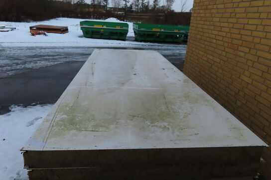 Palle med isoleringsplader