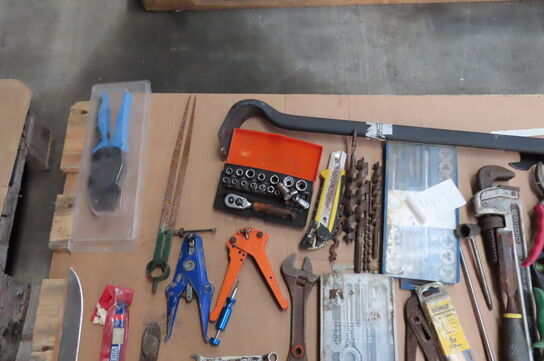 Palle med diverse håndværktøj