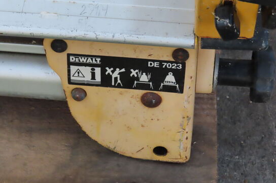 2 stk. Arbejdsbukke & DeWalt bord