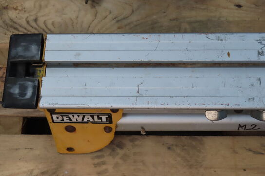 2 stk. Arbejdsbukke & DeWalt bord