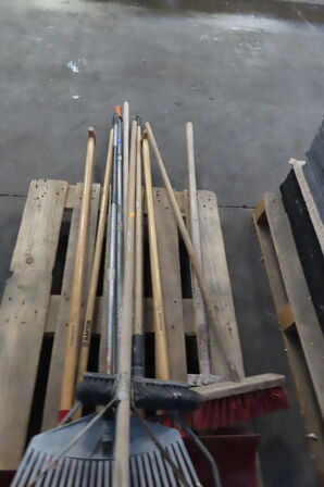 Diverse haveredskaber