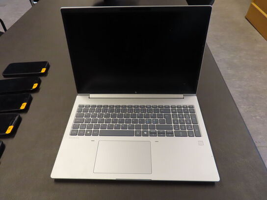 Bærbar HP ELITEBOOK 6 G1I 16