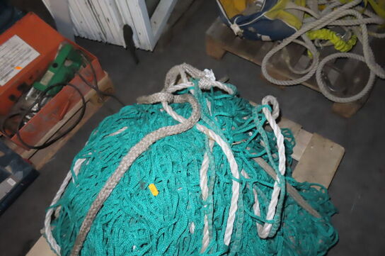 Palle med diverse net