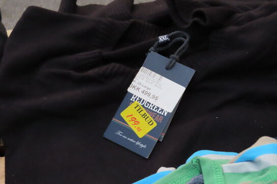 Palle med diverse tøj