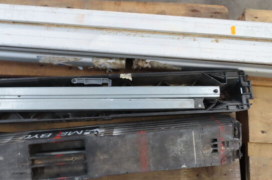 2 stk. Arbejdsbukke & DeWalt bord