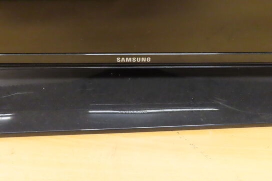 Fladskærm SAMSUNG HG40EA590