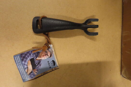 Håndtag til støbejernspander CLAUS HOLM