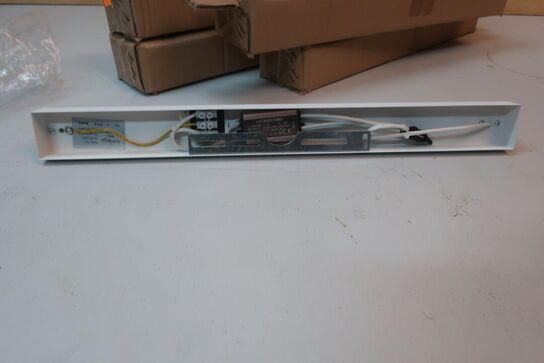 4 stk. loftlamper LUMEGA NS31 L460mm 