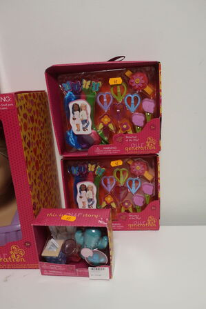 6 pakker legetøj OUR GENERATION