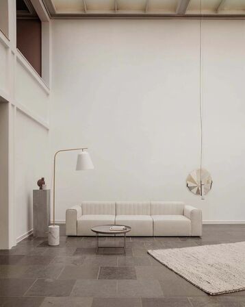 Norr11 line one gulvlampe hvid messing(ubrugt)