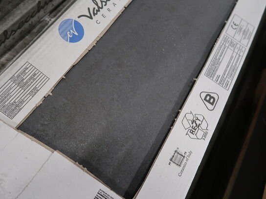 Diverse overskuds klinker og skiffer (se beskrivelse)