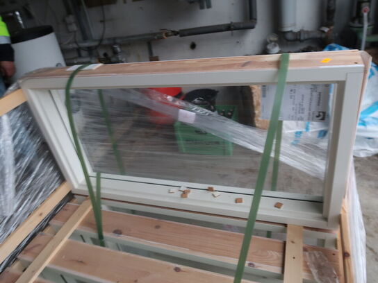 7 stk. Vinduer, fast rude