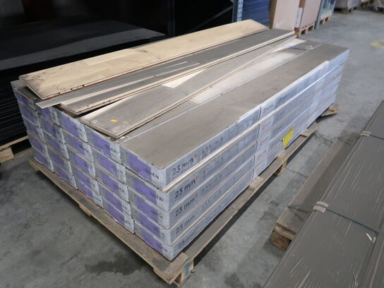 Gulv 25 pakker BOEN eg mat hvid (se beskrivelse)