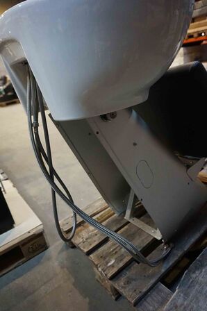 Vaskestol med porcelænsvask (MOMSFRI)