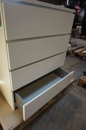 Ikea Kommode med 4 skuffer Hvid (MOMSFRI)