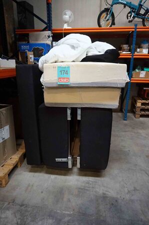 Kontinentalseng med gavl 140x200 cm (MOMSFRI) 