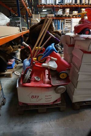 3 paller med lager oprydning (MOMSFRI)