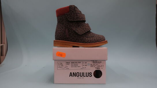 Sko ANGULUS - str. 23