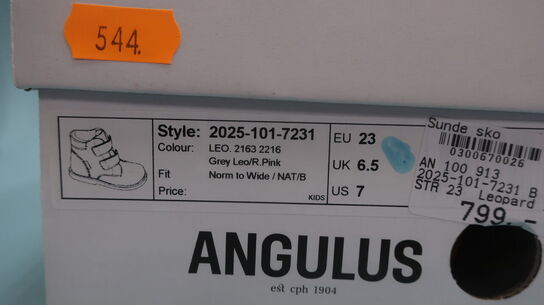 Sko ANGULUS - str. 23